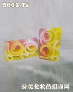 丹葶日用品產品展示與評測 品質化妝品如何點亮你的生活